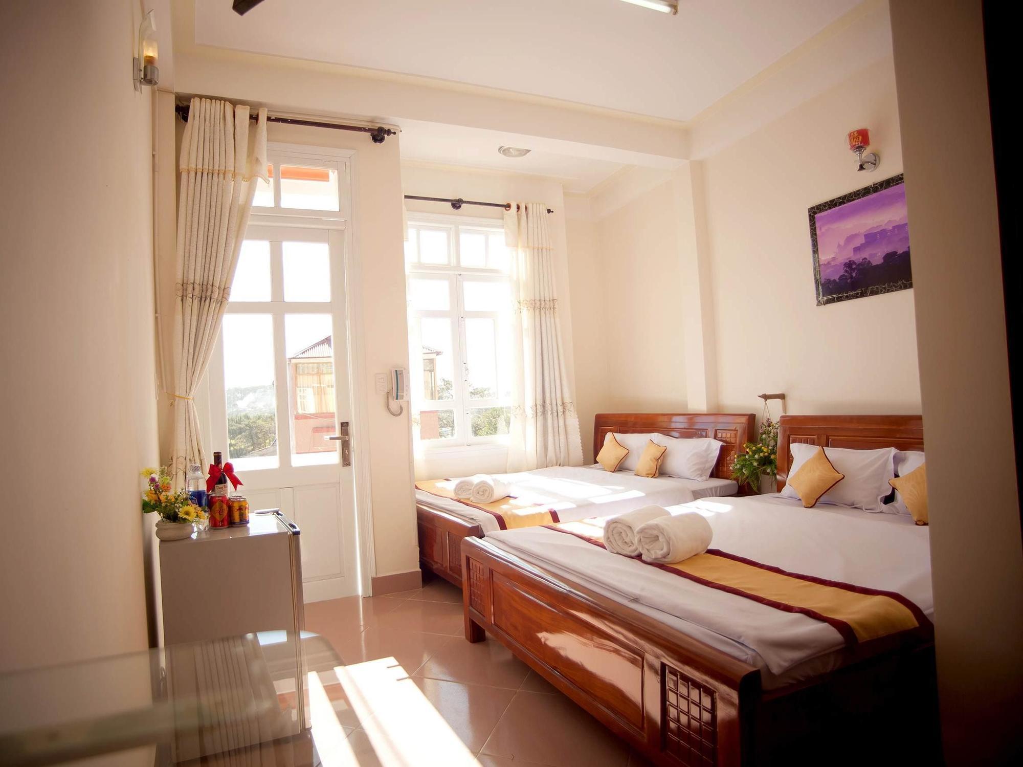 Happy Day 1 Hotel Далат Экстерьер фото